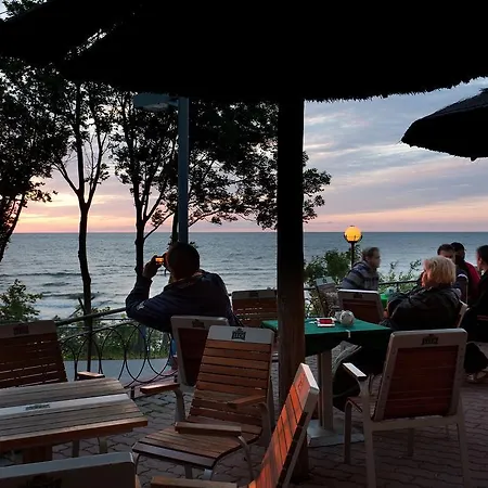 B&B Dw California 레왈