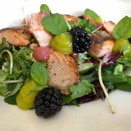 Dw California לינה וארוחת בוקר 4*