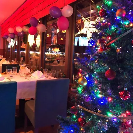 Dw California לינה וארוחת בוקר 4*